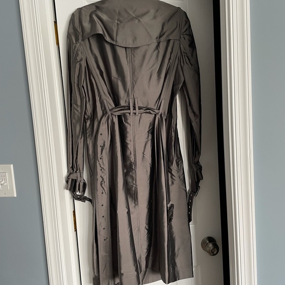 Burberry Trenchcoat - Picture 5 of 6
